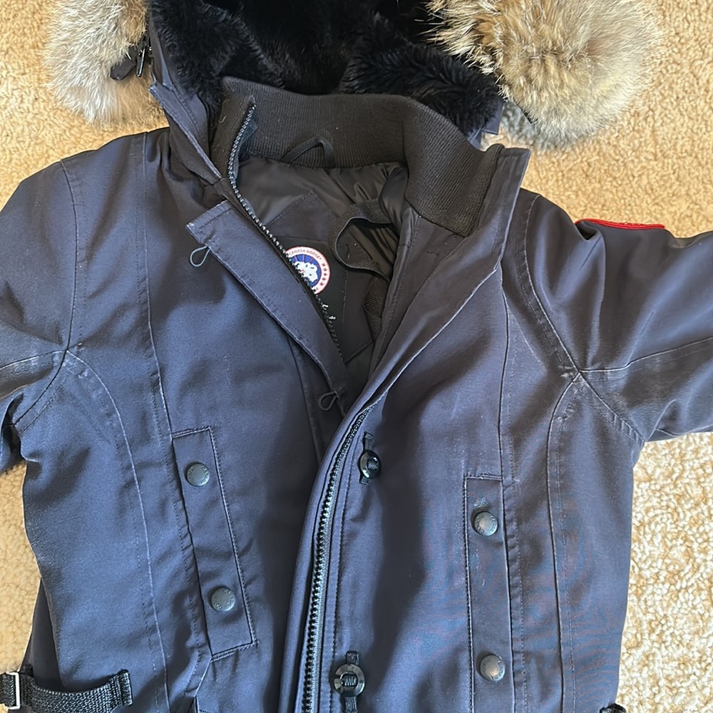 Canada Goose Women’s Shelburne Parka with Fur Hood, Navy size XS